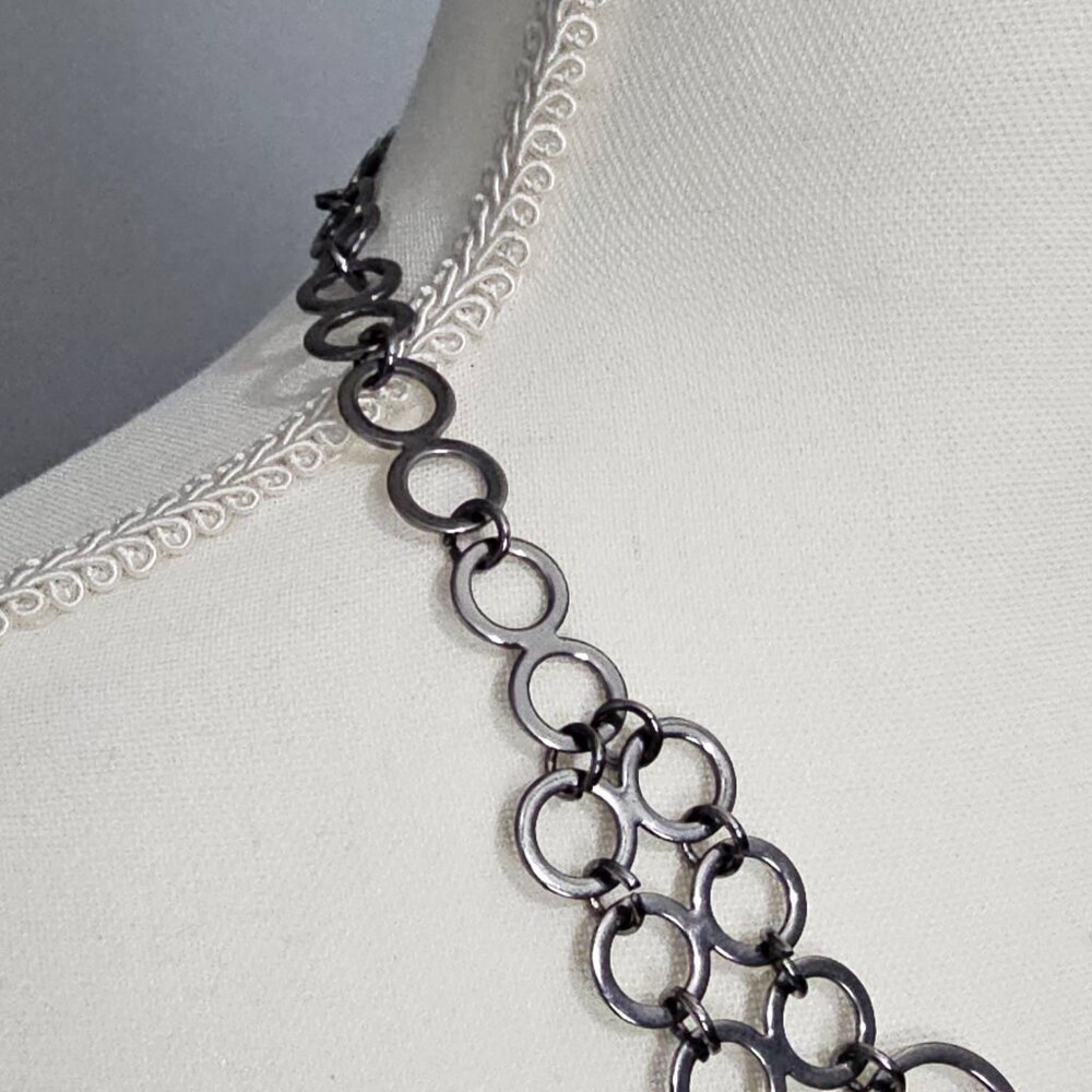 Vintage Ring Silver Gun Metal Curtain Bib Statement Necklace - Picture 3 of 5